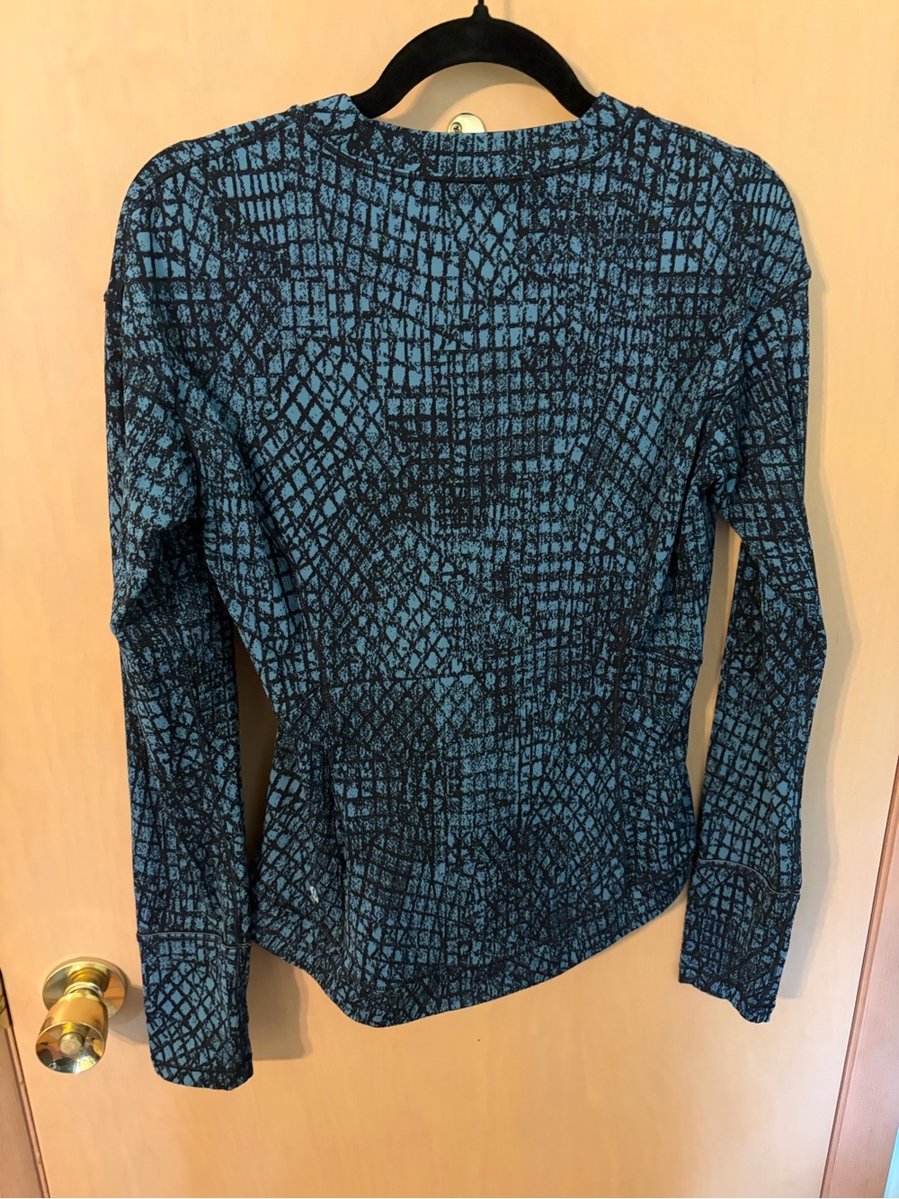 Lululemon pullover - Picture 2 of 3